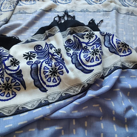 Dana Xu WOOL Oversized Scarf Blanket Pashmina Blue Cream Black Wrap Large